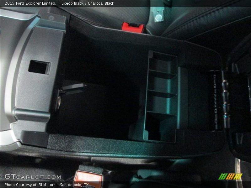 Tuxedo Black / Charcoal Black 2015 Ford Explorer Limited