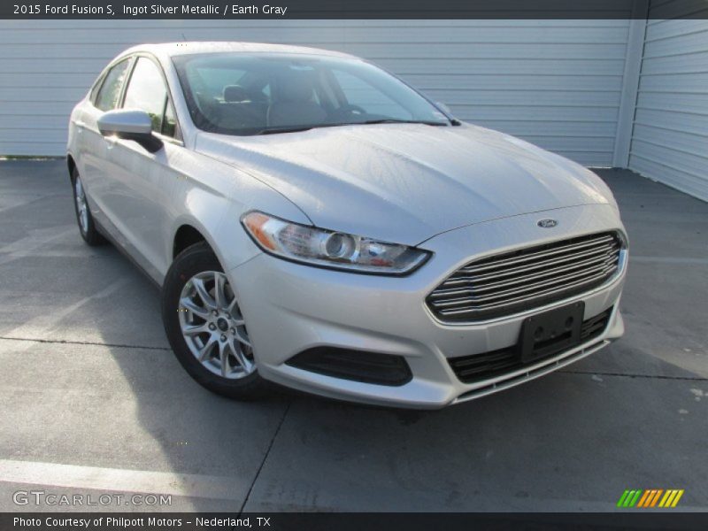 Ingot Silver Metallic / Earth Gray 2015 Ford Fusion S
