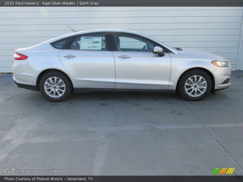 Ingot Silver Metallic / Earth Gray 2015 Ford Fusion S
