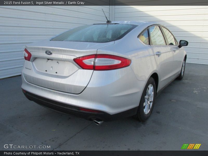 Ingot Silver Metallic / Earth Gray 2015 Ford Fusion S