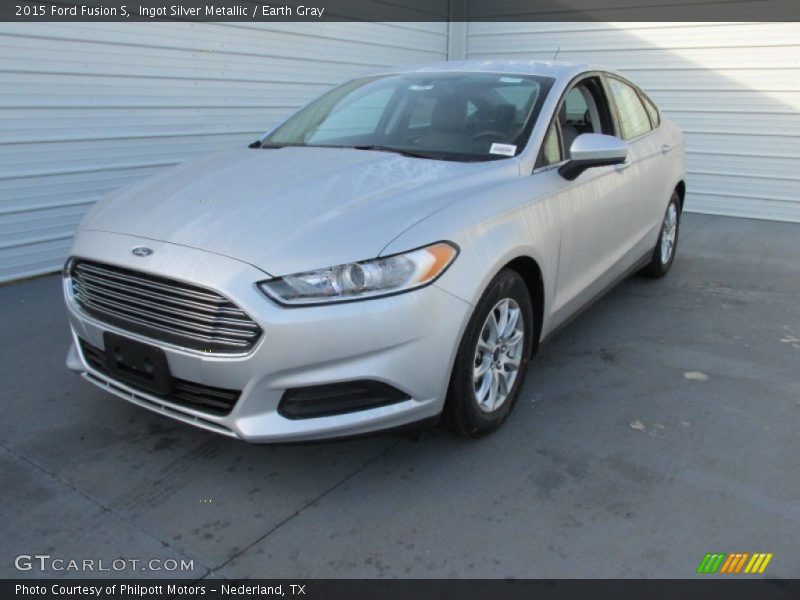 Ingot Silver Metallic / Earth Gray 2015 Ford Fusion S