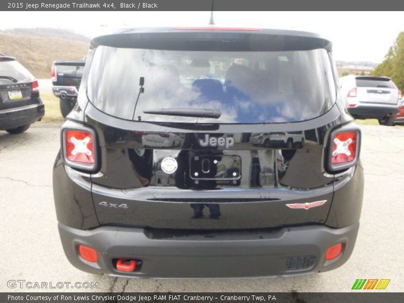  2015 Renegade Trailhawk 4x4 Black