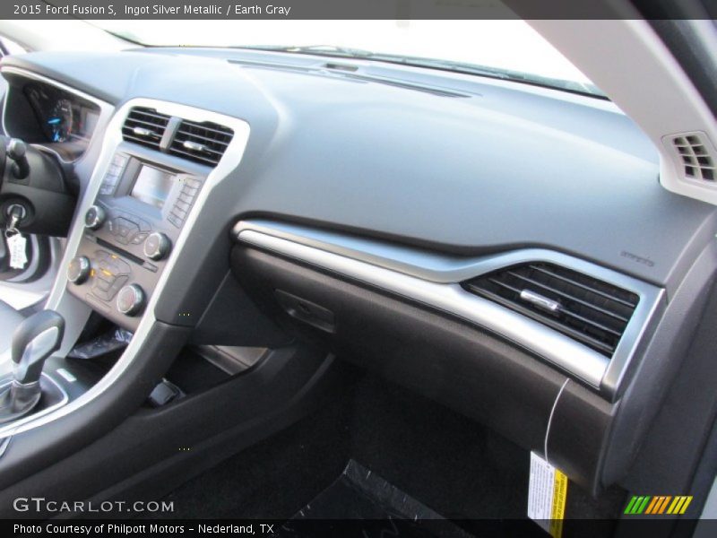 Ingot Silver Metallic / Earth Gray 2015 Ford Fusion S