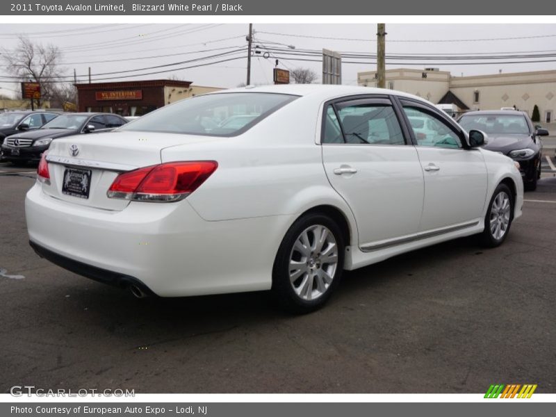 Blizzard White Pearl / Black 2011 Toyota Avalon Limited