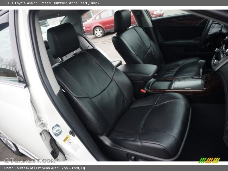 Blizzard White Pearl / Black 2011 Toyota Avalon Limited