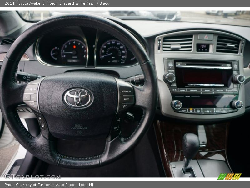 Blizzard White Pearl / Black 2011 Toyota Avalon Limited