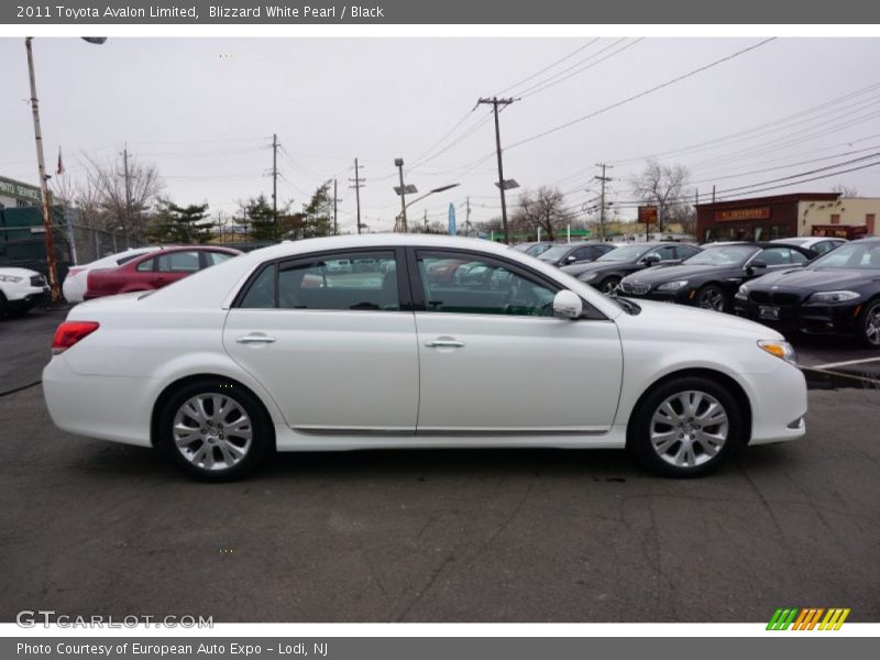 Blizzard White Pearl / Black 2011 Toyota Avalon Limited
