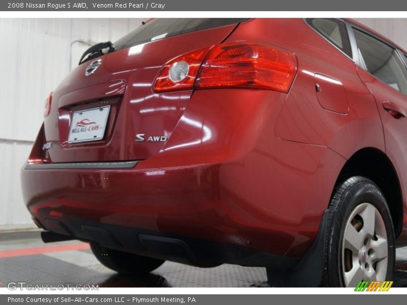 Venom Red Pearl / Gray 2008 Nissan Rogue S AWD