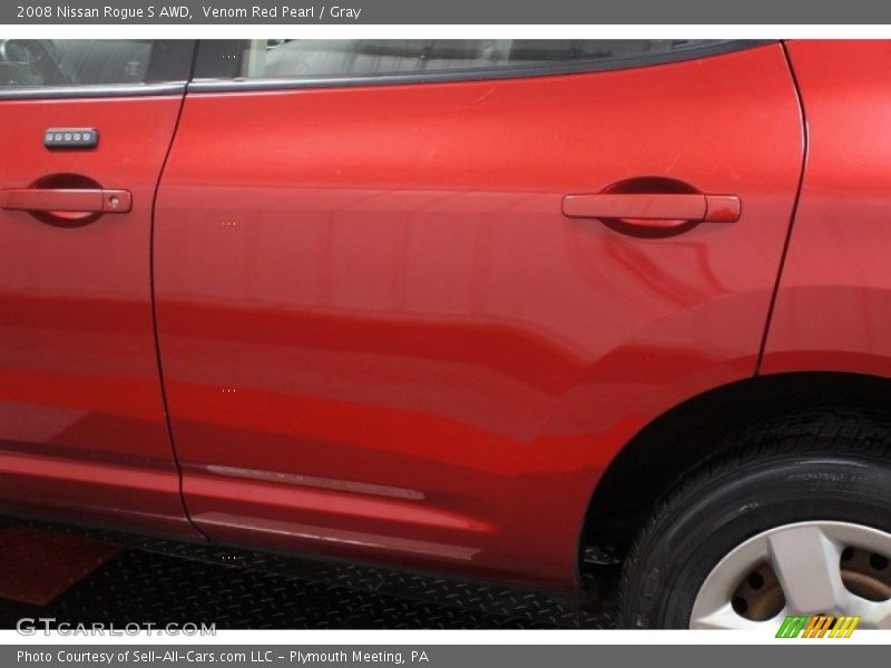 Venom Red Pearl / Gray 2008 Nissan Rogue S AWD