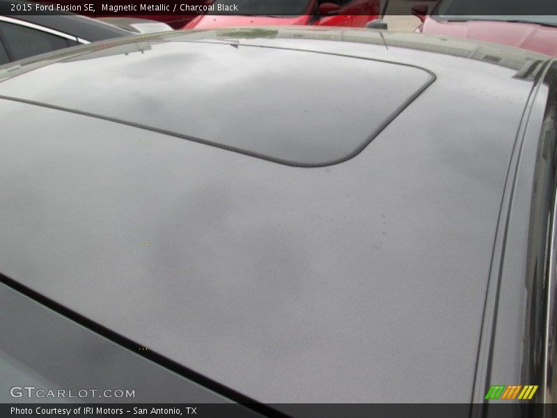 Magnetic Metallic / Charcoal Black 2015 Ford Fusion SE