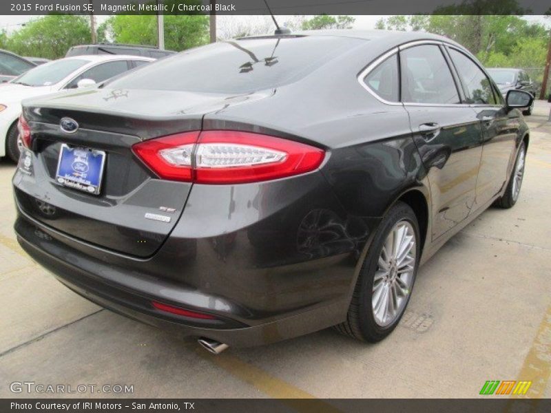 Magnetic Metallic / Charcoal Black 2015 Ford Fusion SE