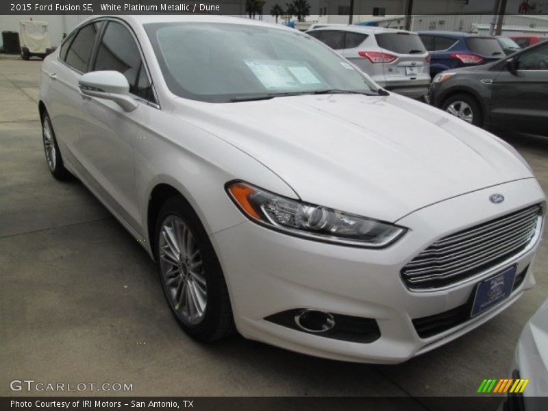 White Platinum Metallic / Dune 2015 Ford Fusion SE