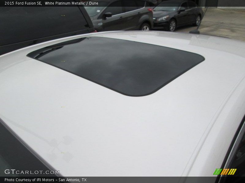 White Platinum Metallic / Dune 2015 Ford Fusion SE