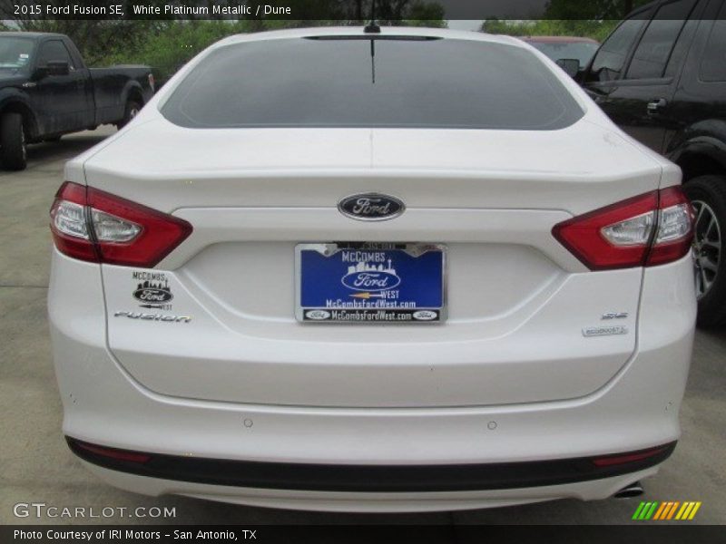 White Platinum Metallic / Dune 2015 Ford Fusion SE