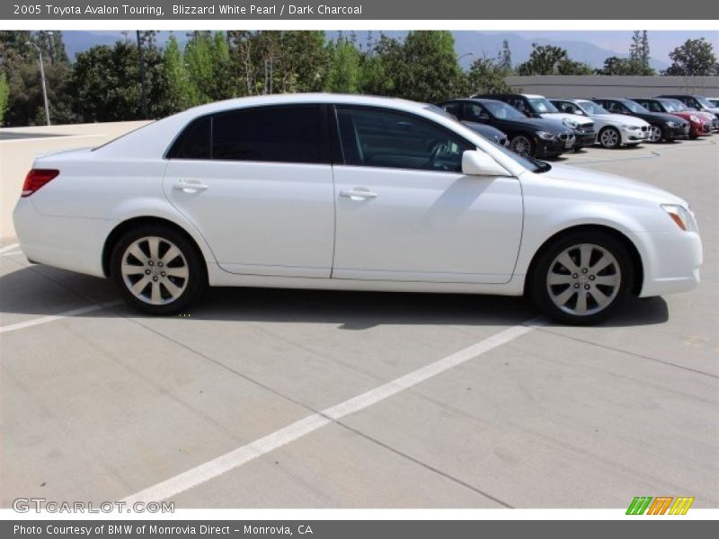 Blizzard White Pearl / Dark Charcoal 2005 Toyota Avalon Touring
