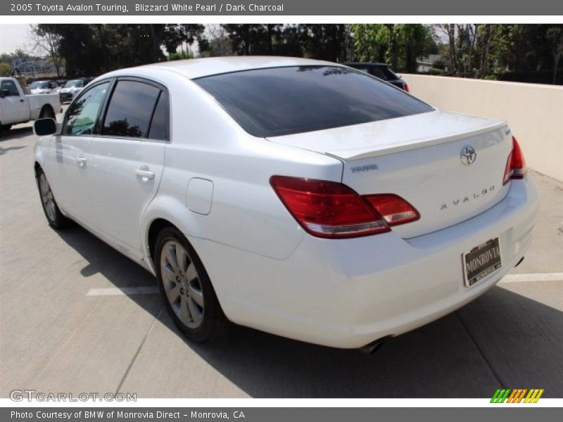 Blizzard White Pearl / Dark Charcoal 2005 Toyota Avalon Touring
