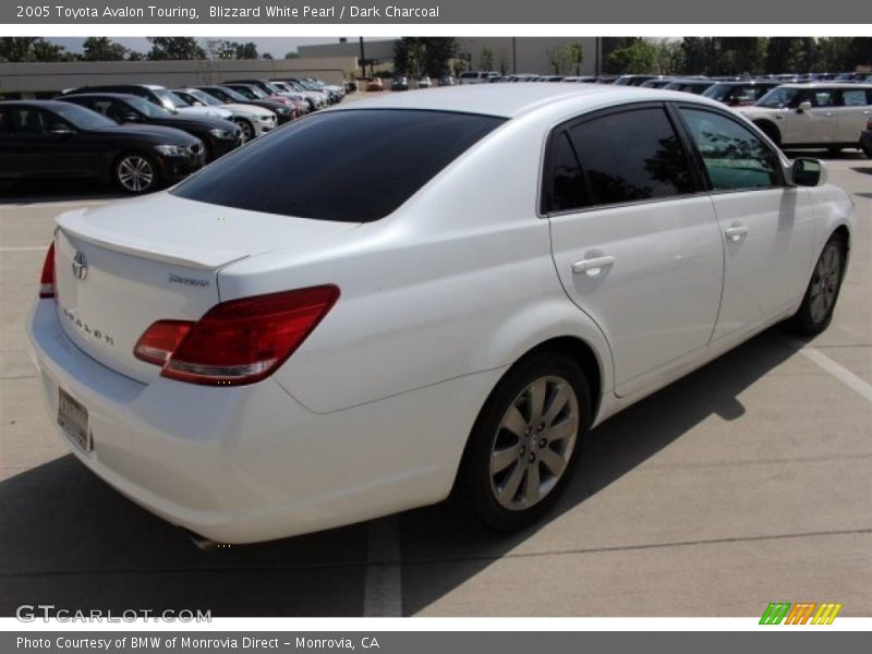 Blizzard White Pearl / Dark Charcoal 2005 Toyota Avalon Touring