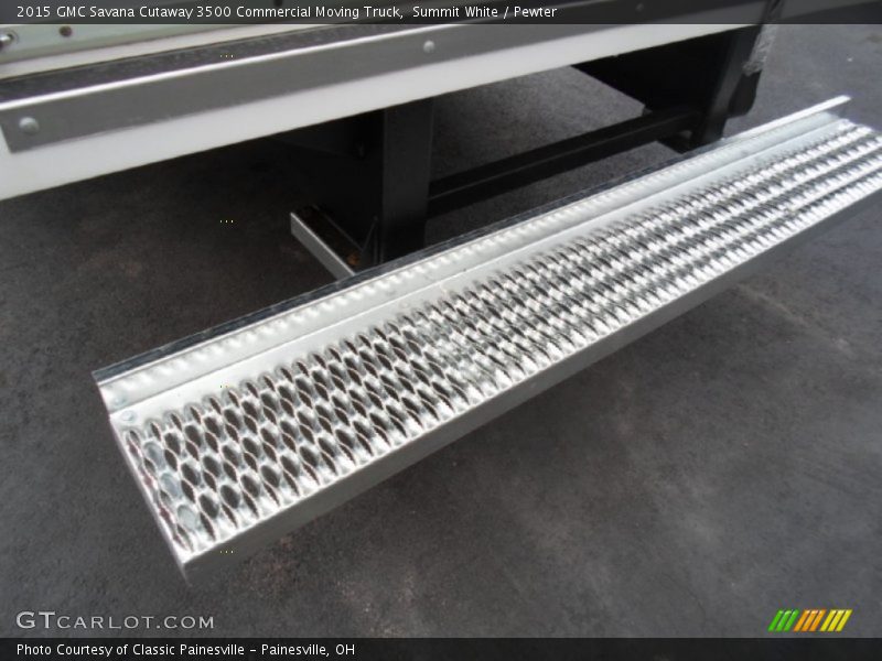 Summit White / Pewter 2015 GMC Savana Cutaway 3500 Commercial Moving Truck