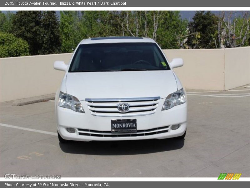 Blizzard White Pearl / Dark Charcoal 2005 Toyota Avalon Touring