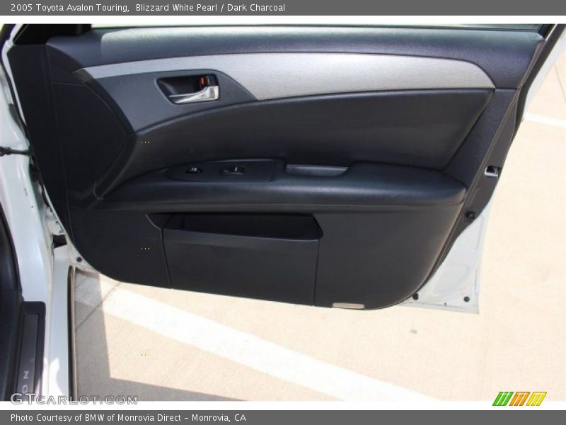 Blizzard White Pearl / Dark Charcoal 2005 Toyota Avalon Touring