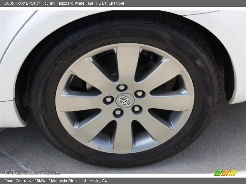 Blizzard White Pearl / Dark Charcoal 2005 Toyota Avalon Touring