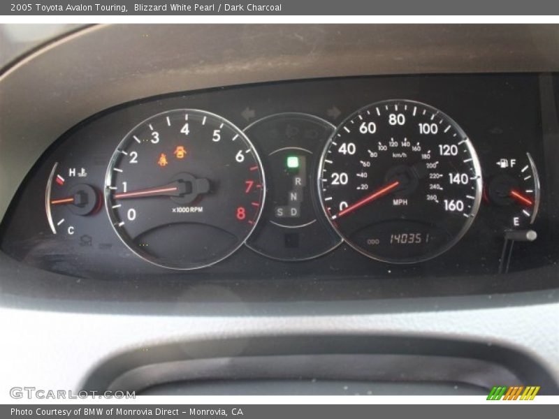 Blizzard White Pearl / Dark Charcoal 2005 Toyota Avalon Touring
