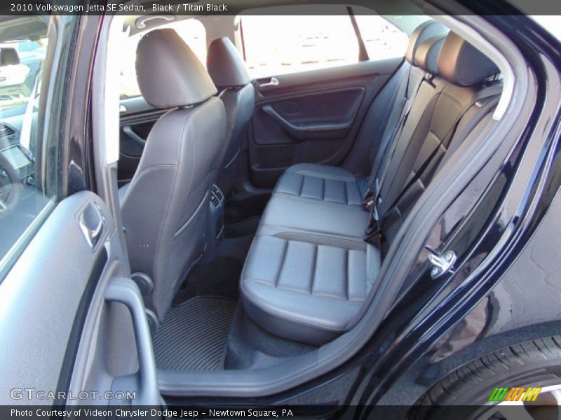 Black / Titan Black 2010 Volkswagen Jetta SE Sedan