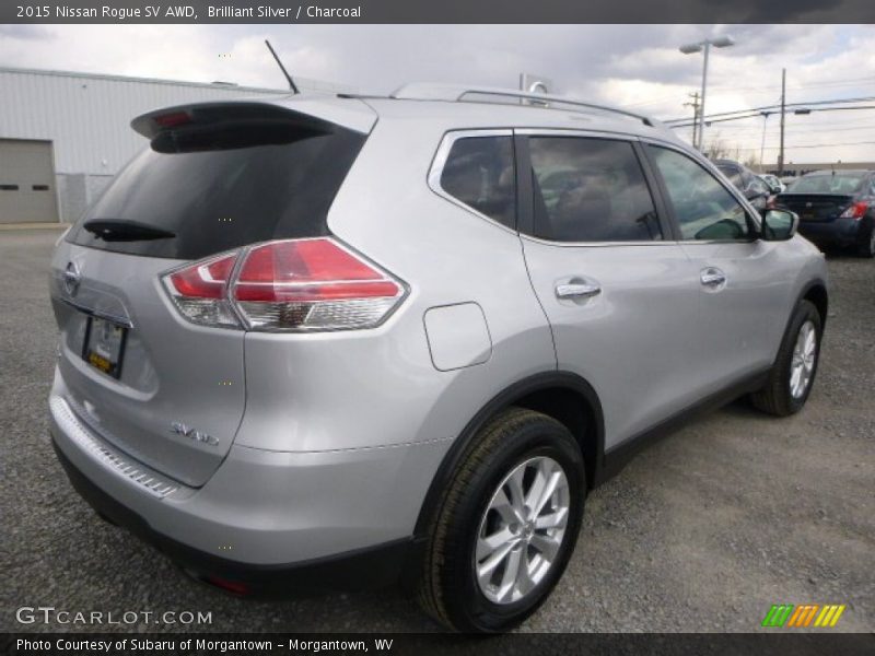 Brilliant Silver / Charcoal 2015 Nissan Rogue SV AWD
