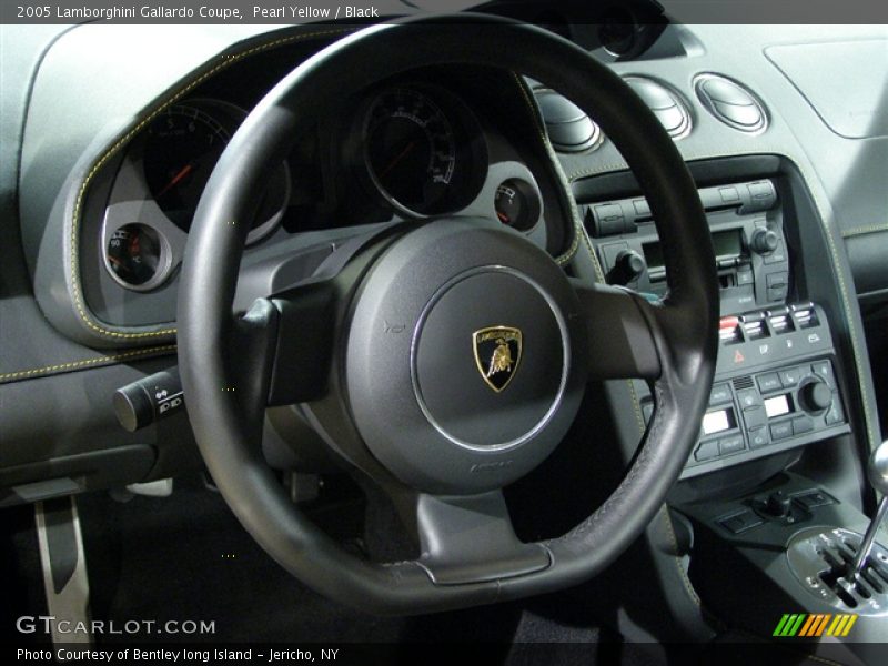 Pearl Yellow / Black 2005 Lamborghini Gallardo Coupe