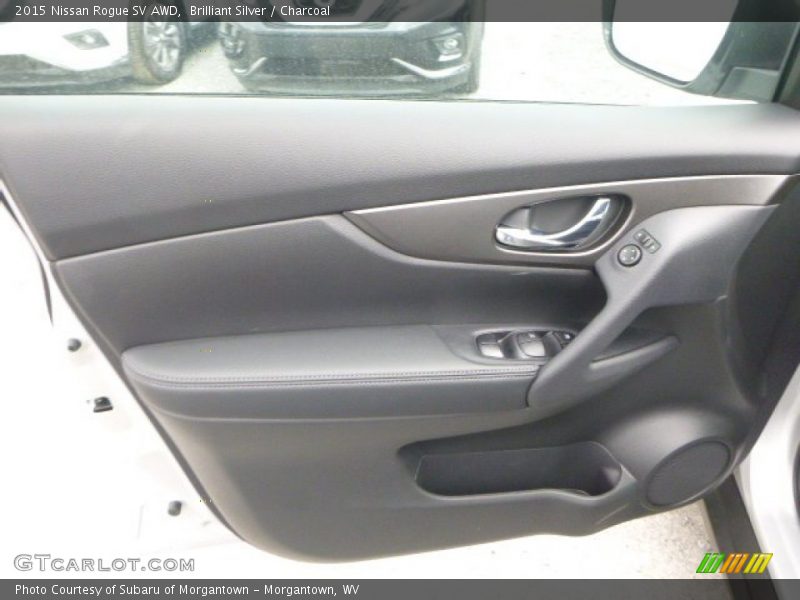 Brilliant Silver / Charcoal 2015 Nissan Rogue SV AWD