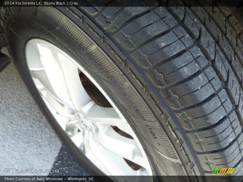Ebony Black / Gray 2014 Kia Sorento LX