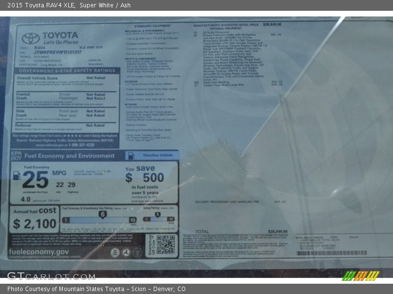 Super White / Ash 2015 Toyota RAV4 XLE