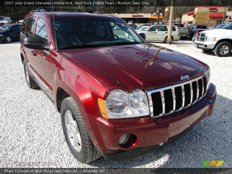 Front 3/4 View of 2007 Grand Cherokee Limited 4x4