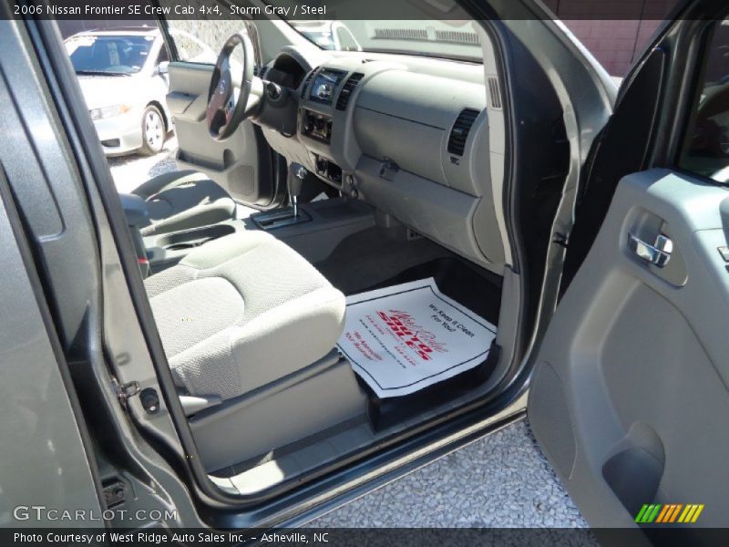 Storm Gray / Steel 2006 Nissan Frontier SE Crew Cab 4x4