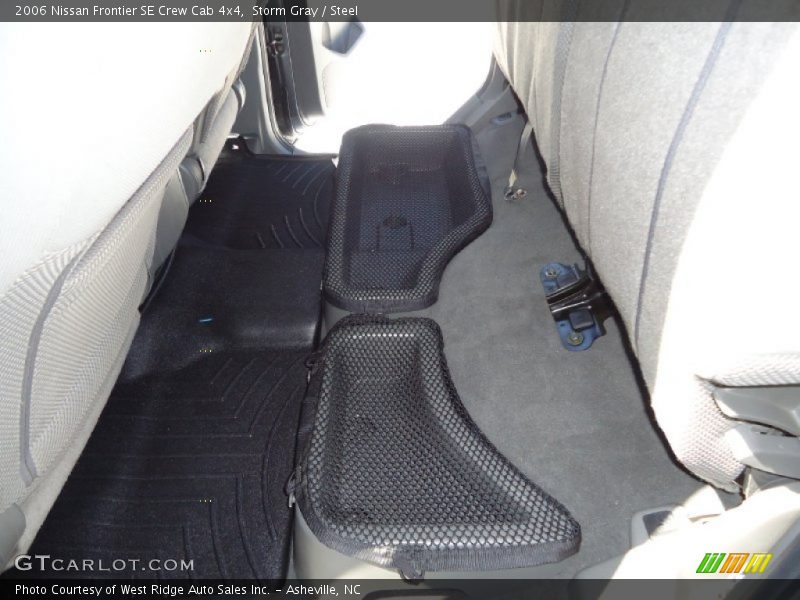 Storm Gray / Steel 2006 Nissan Frontier SE Crew Cab 4x4