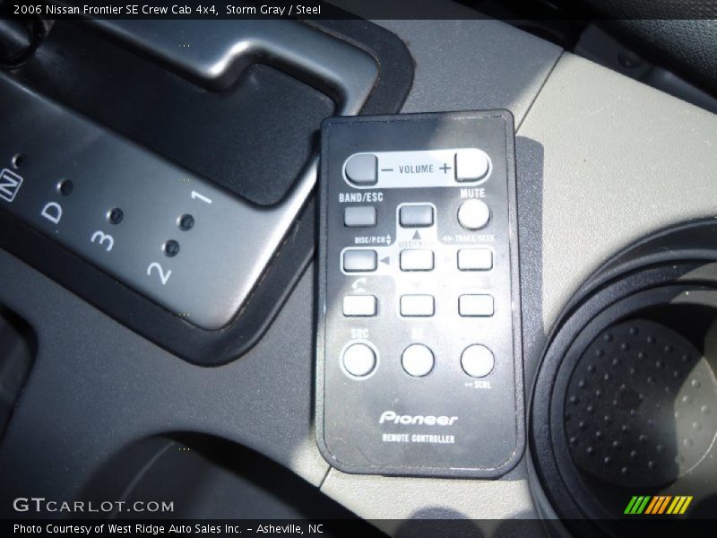 Storm Gray / Steel 2006 Nissan Frontier SE Crew Cab 4x4
