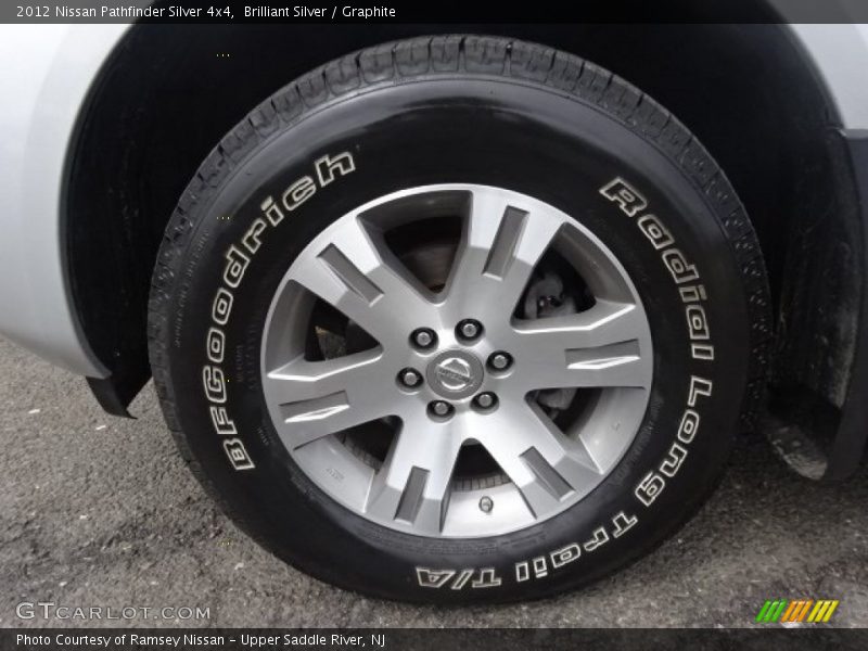 Brilliant Silver / Graphite 2012 Nissan Pathfinder Silver 4x4