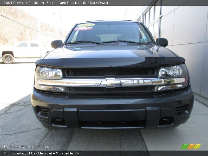 Dark Gray Metallic / Dark Pewter 2004 Chevrolet TrailBlazer LS 4x4