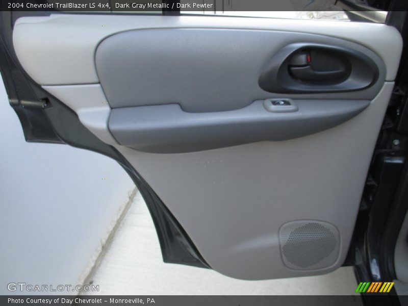 Dark Gray Metallic / Dark Pewter 2004 Chevrolet TrailBlazer LS 4x4