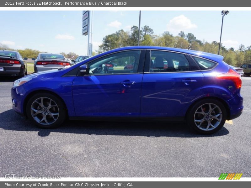 Performance Blue / Charcoal Black 2013 Ford Focus SE Hatchback