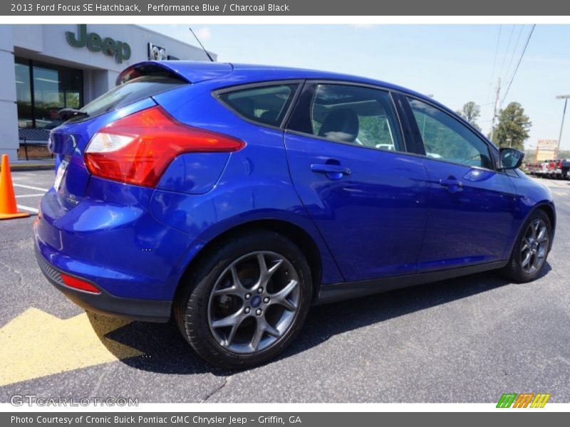 Performance Blue / Charcoal Black 2013 Ford Focus SE Hatchback