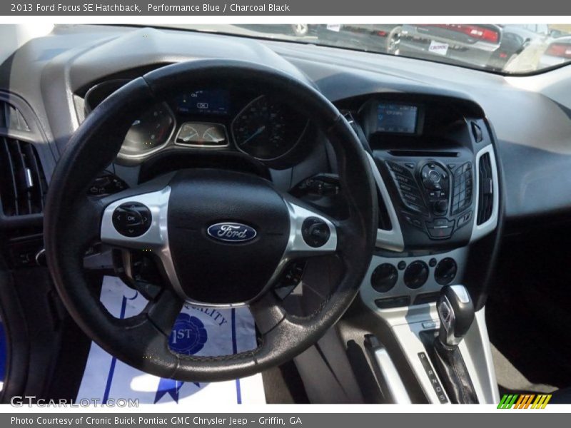 Performance Blue / Charcoal Black 2013 Ford Focus SE Hatchback