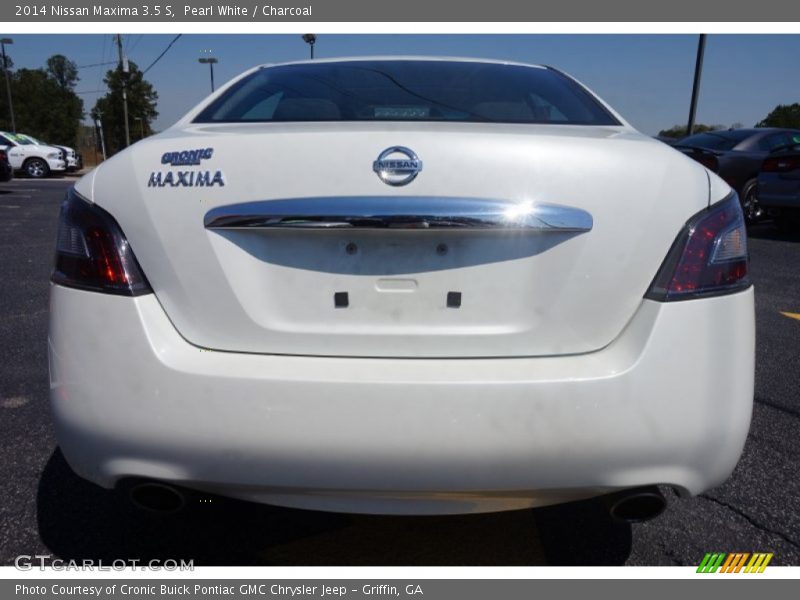 Pearl White / Charcoal 2014 Nissan Maxima 3.5 S
