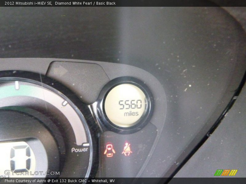 Diamond White Pearl / Basic Black 2012 Mitsubishi i-MiEV SE