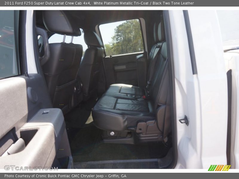 White Platinum Metallic Tri-Coat / Black Two Tone Leather 2011 Ford F250 Super Duty Lariat Crew Cab 4x4