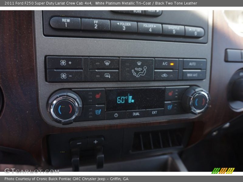 White Platinum Metallic Tri-Coat / Black Two Tone Leather 2011 Ford F250 Super Duty Lariat Crew Cab 4x4