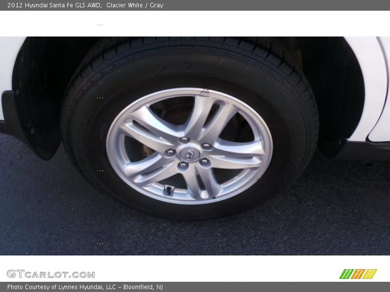 Glacier White / Gray 2012 Hyundai Santa Fe GLS AWD