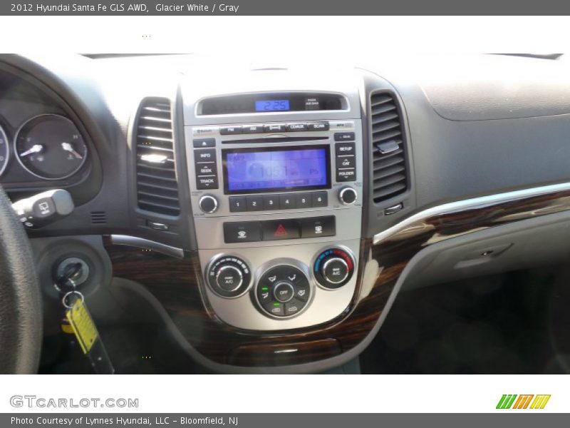 Glacier White / Gray 2012 Hyundai Santa Fe GLS AWD