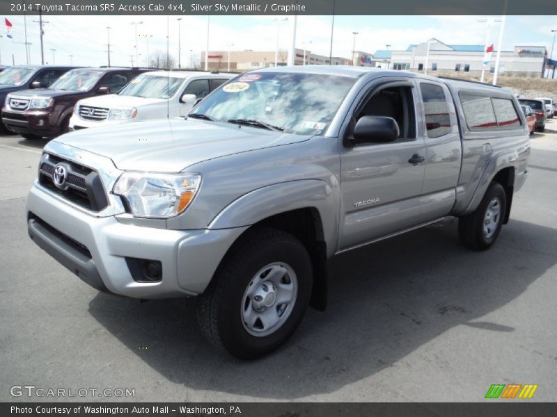 Front 3/4 View of 2014 Tacoma SR5 Access Cab 4x4