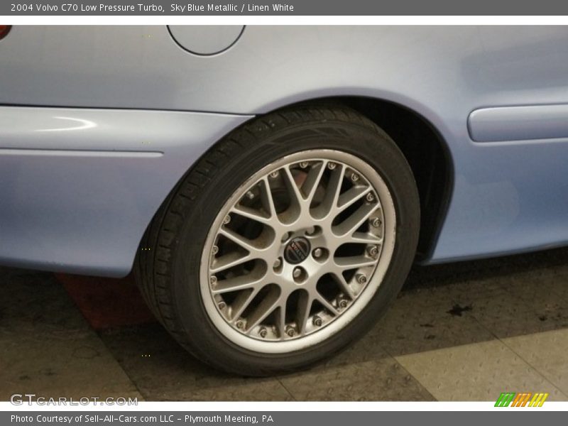 Sky Blue Metallic / Linen White 2004 Volvo C70 Low Pressure Turbo